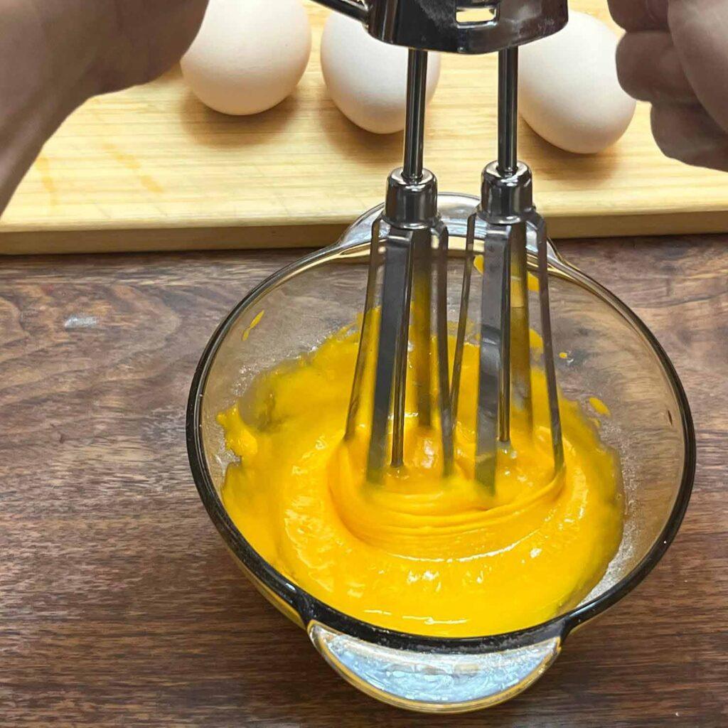 Manual hand mixer​